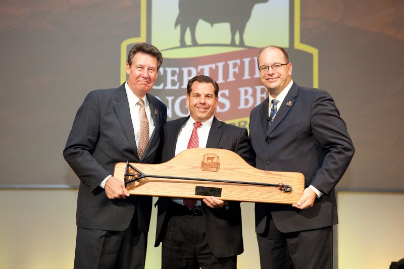 Michael Manzo, COO of Jersey Mike’s, receives the Restaurant Chain Marketer of the Year Award from the Certified Angus Beef ® brand’s Mark Polzer, vice president of business development (left) and John Stika, president (right).